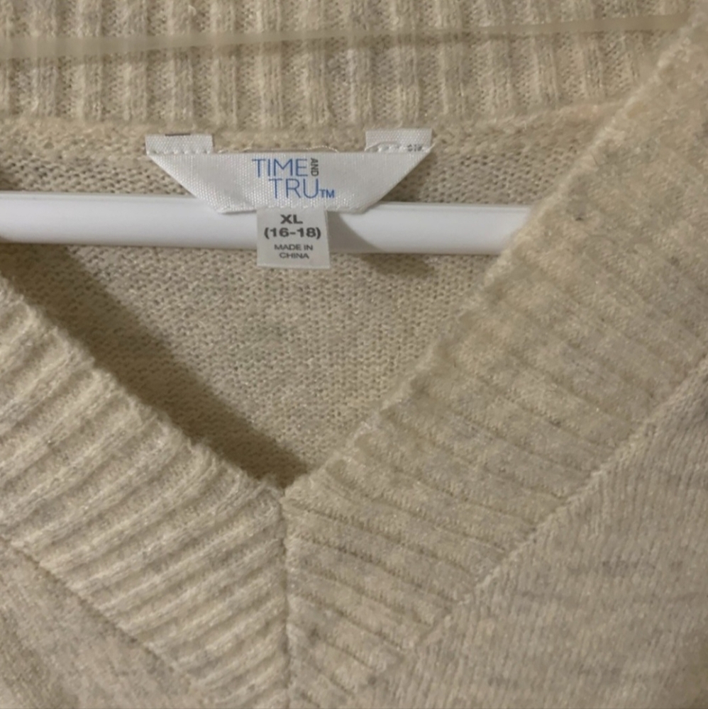Sweater - Picture 2 of 3